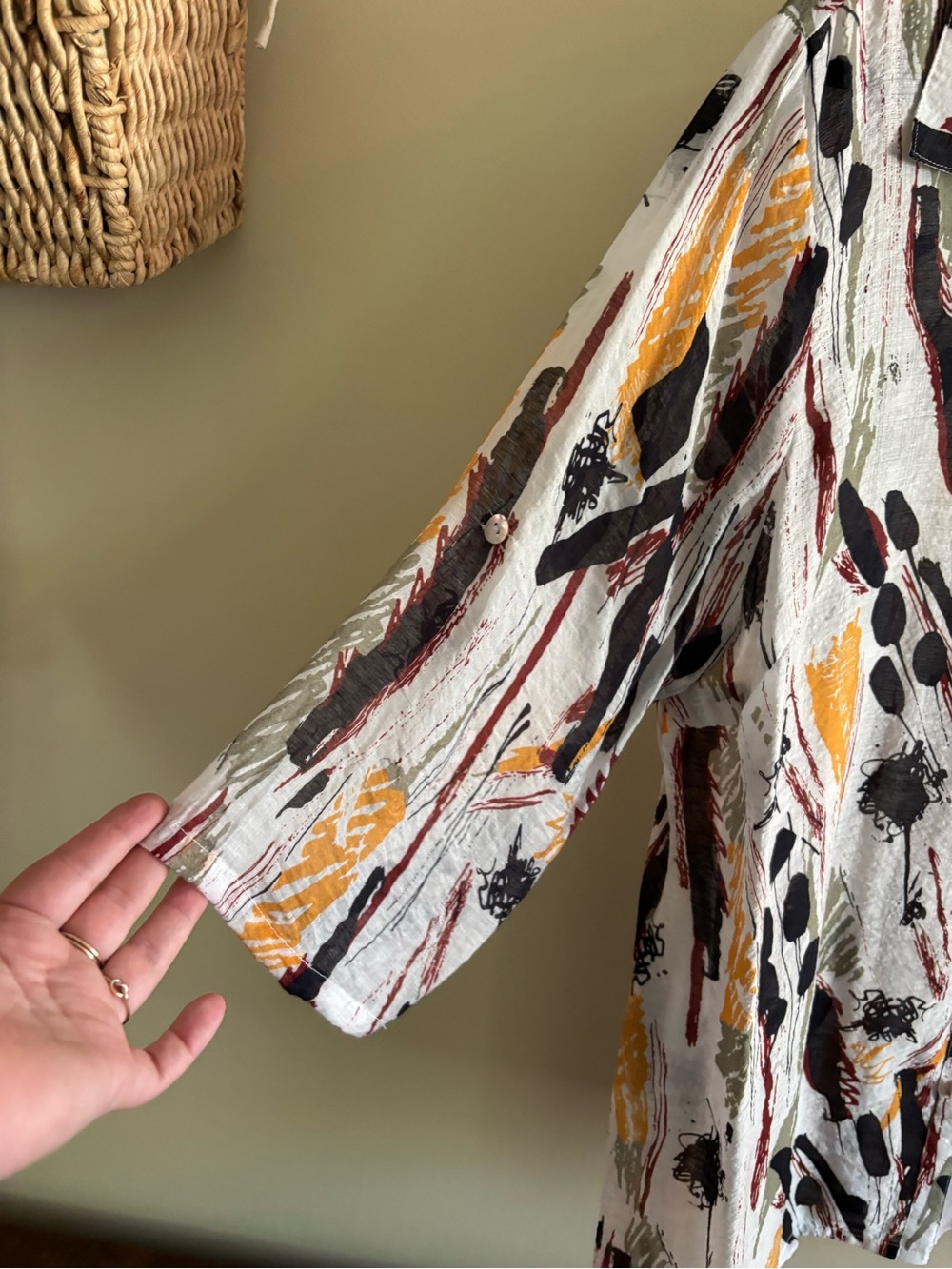 156.) NWT / Claire France / Abstract-Print Button-Front Blouse - Picture 6 of 10